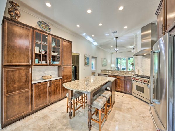 Elegant Fernandina Beach 4 Bedroom Vacation Home