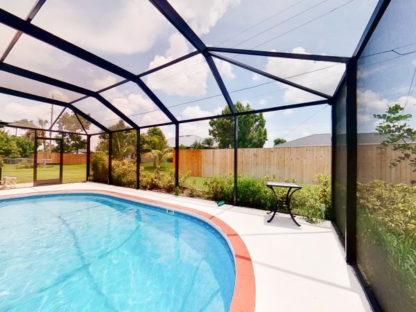 Cape Coral Vacation Home Three Bedroom