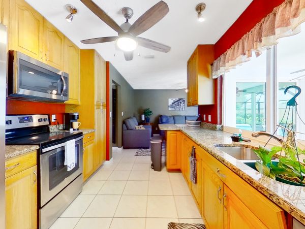 Cape Coral Vacation Home Three Bedroom