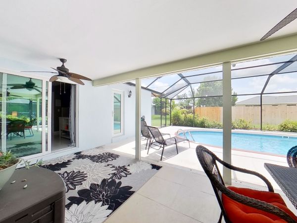 Cape Coral Vacation Home Three Bedroom