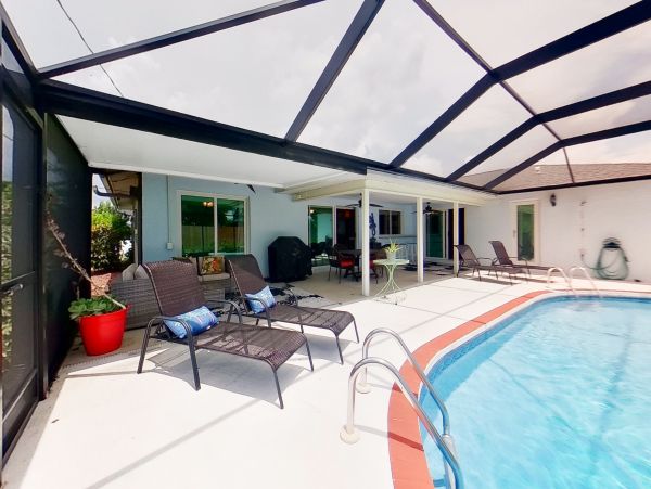 Cape Coral Vacation Home Three Bedroom
