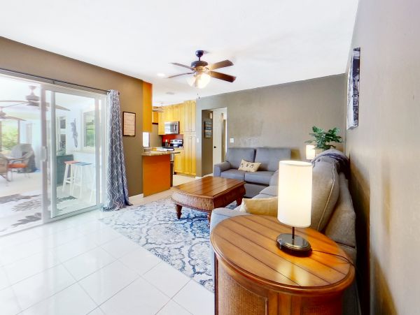 Cape Coral Vacation Home Three Bedroom