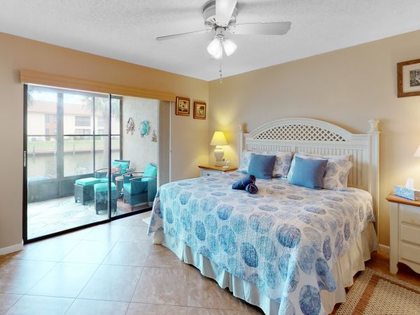 Canal Front Two Bedroom Vacation Rental Condo in Cape Coral