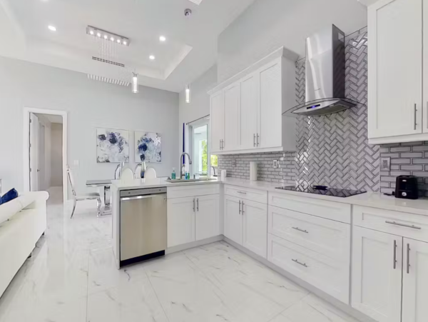 Cape Coral Luxury Pool Home New Arrival