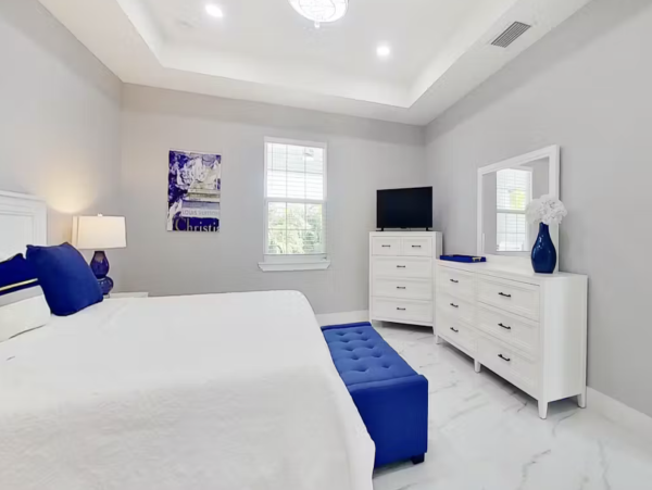 Cape Coral Luxury Pool Home New Arrival