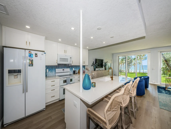 Fantastic Views Excellent Interior Stunning Beach Condo