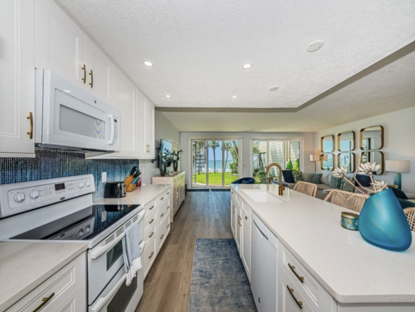 Fantastic Views Excellent Interior Stunning Beach Condo