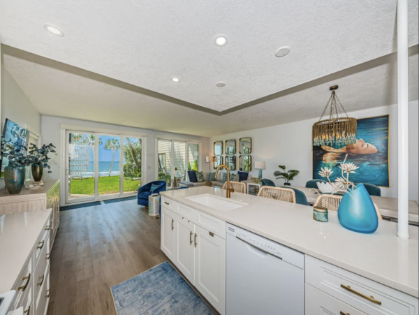 Fantastic Views Excellent Interior Stunning Beach Condo