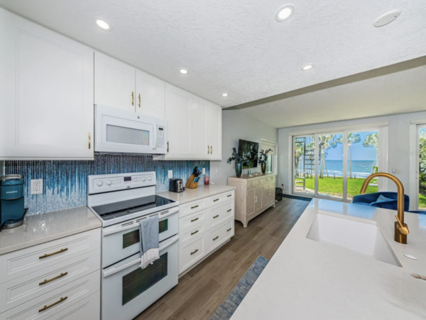 Fantastic Views Excellent Interior Stunning Beach Condo