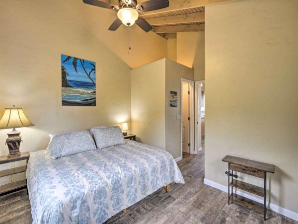 Cozy Vacation Rental with One Bedroom & Ocean Views