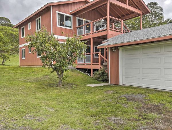 Cozy Vacation Rental with One Bedroom & Ocean Views