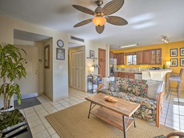 Coastal Comfort in the Heart of Kailua-Kona