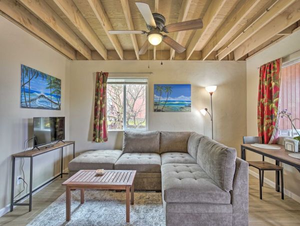 Cozy Kailua-Kona Vacation Retreat with Ocean Views Near Pristine Beaches