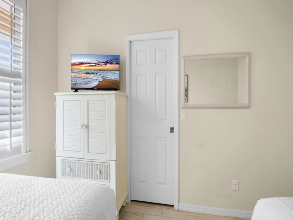 Beachfront Anna Maria Island Condo Rental 2-Bedroom Gulf-Front Retreat