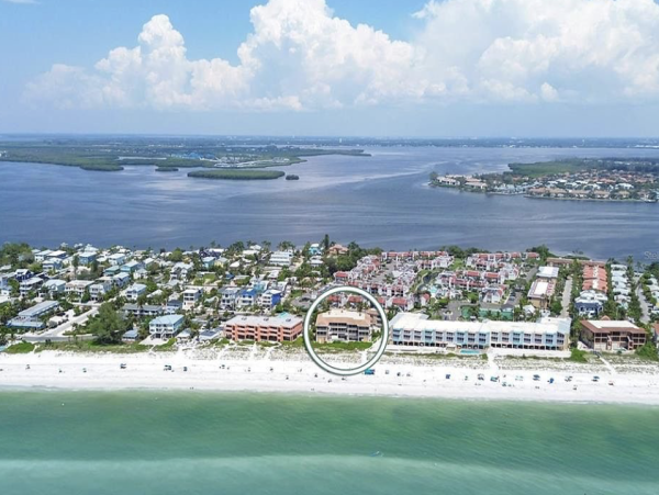 Beachfront Anna Maria Island Condo Rental 2-Bedroom Gulf-Front Retreat