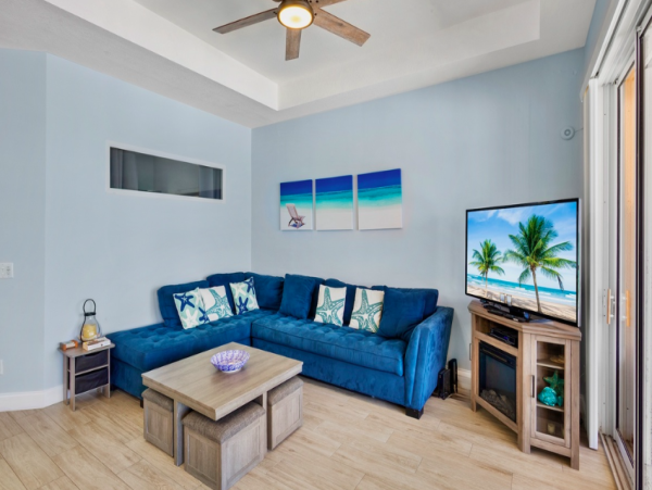 Gulfview Escape - Elegant 3 BR Beachfront Condo on Anna Maria Island