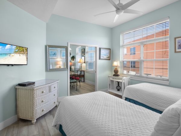 Anna Maria Island Beachfront Condo - Bradenton Beach Vacation Rental