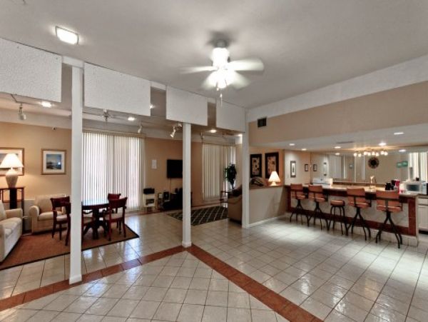 Two Bedrooms Beach Condo across the street from the Beach