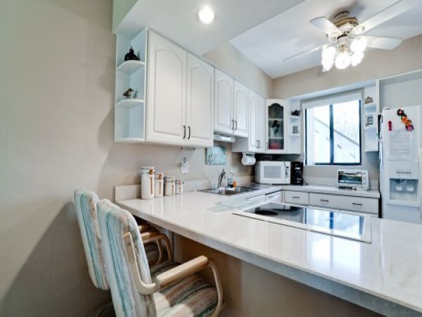 Two Bedrooms Beach Condo across the street from the Beach