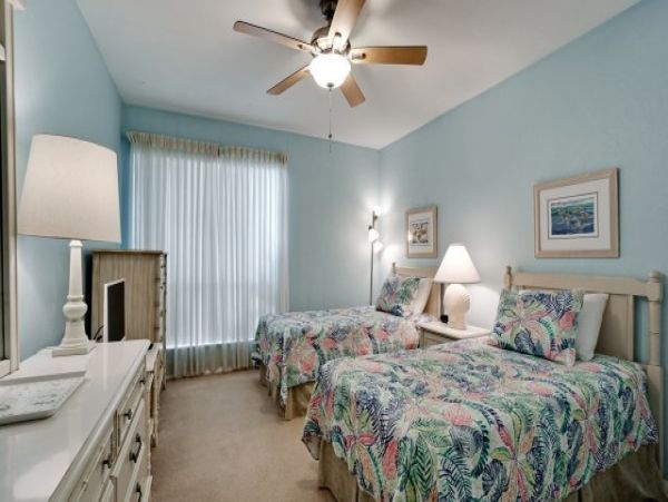 Two Bedrooms Beach Condo across the street from the Beach