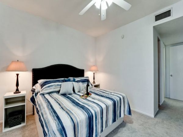 Two Bedrooms Beach Condo With Pool