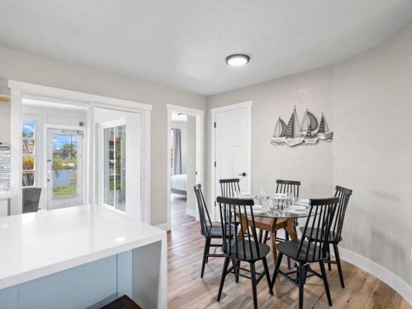 Fort Myers Vacation Home Sleeps 12 Guests
