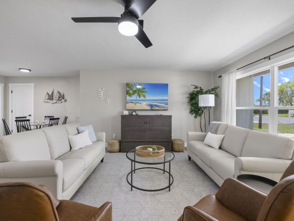 Fort Myers Vacation Home Sleeps 12 Guests