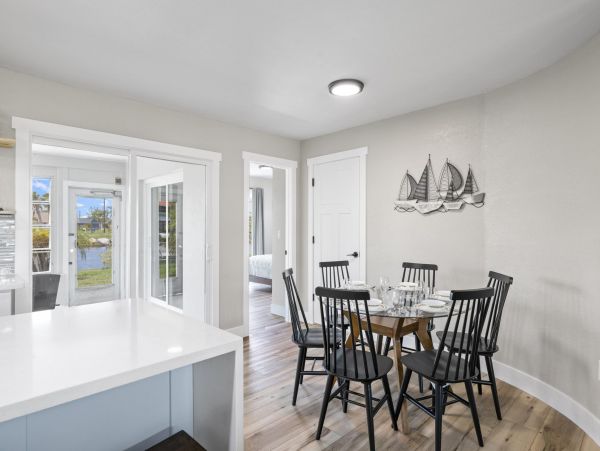 Fort Myers Vacation Home Sleeps 12 Guests