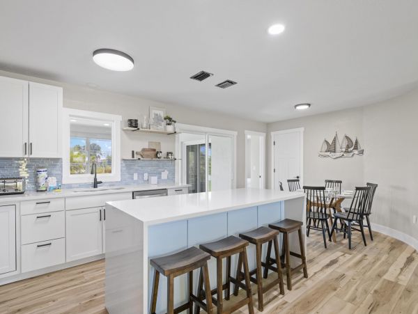 Fort Myers Vacation Home Sleeps 12 Guests