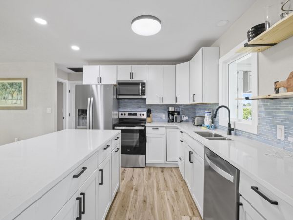 Fort Myers Vacation Home Sleeps 12 Guests