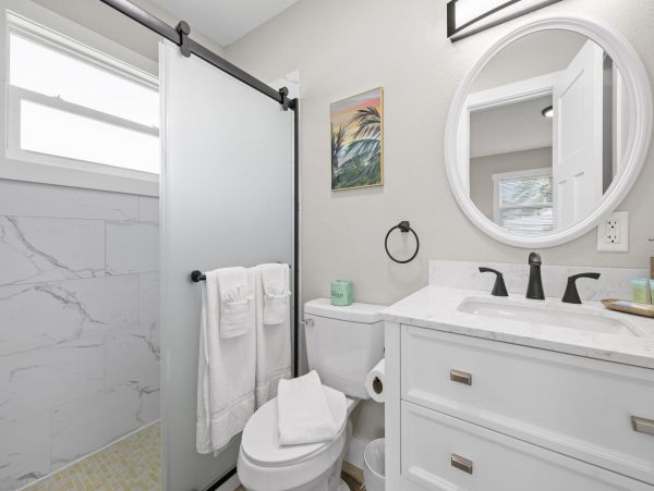 Fort Myers Vacation Home Sleeps 12 Guests