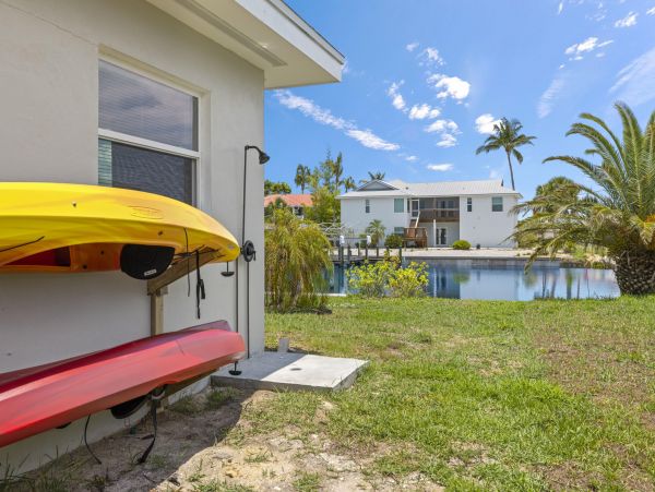 Fort Myers Vacation Home Sleeps 12 Guests