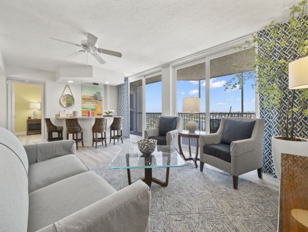 Fort Myers Luxury Vacation Penthouse Three Bedrooms On Beach
