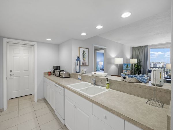Fort Myers Vacation Condo Two Bedroom