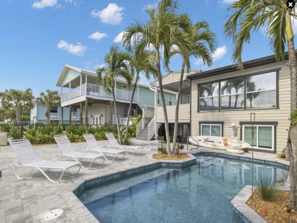 Fort Myers Home 1072788