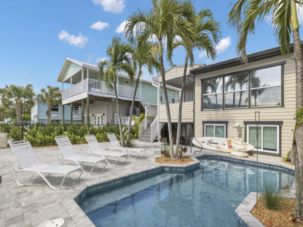 Fort Myers Home 1072788