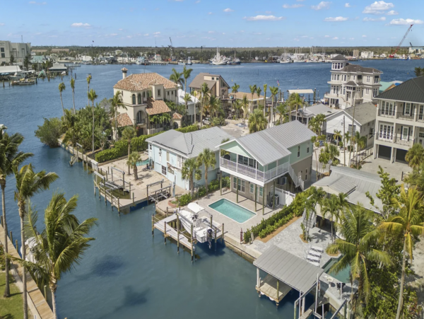 Fort Myers Home 1072788