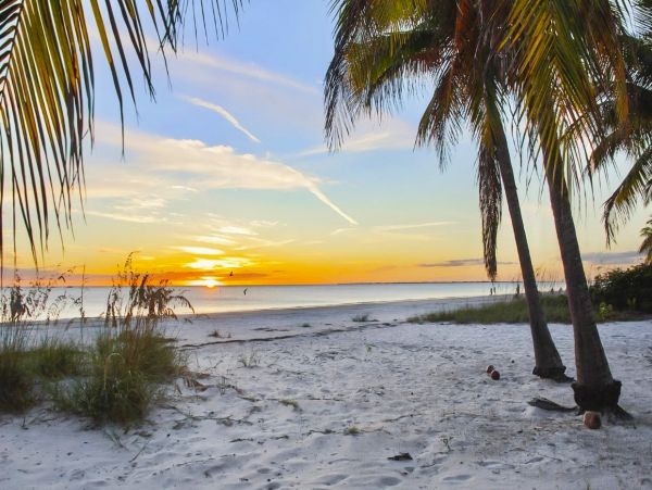 Luxury Four Bedroom Vacation Rental in Fort Myers Beach
