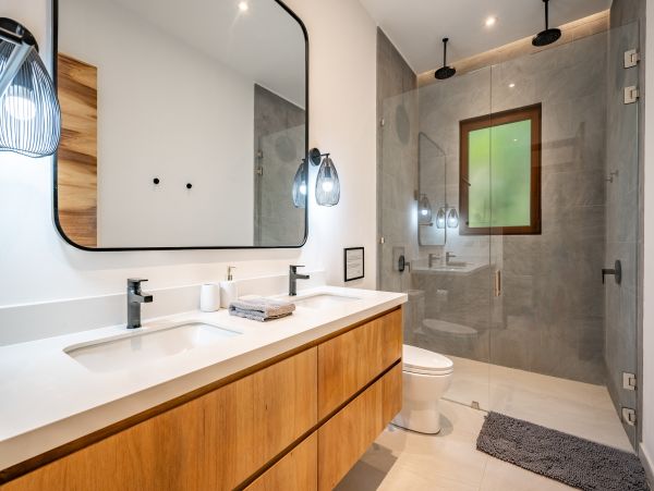 Five Bedrooms Home In Tamarindo Beach Town