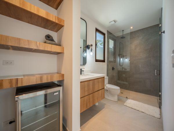 Five Bedrooms Home In Tamarindo Beach Town