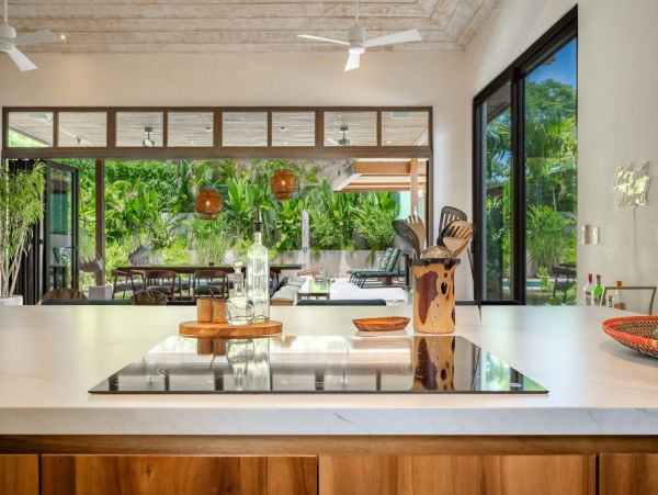Five Bedrooms Home In Tamarindo Beach Town
