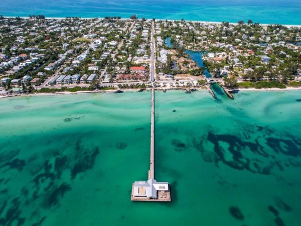 Bradenton Beach Charming One Bedroom Vacation Condo