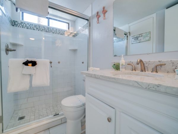 Bradenton Beach Charming One Bedroom Vacation Condo