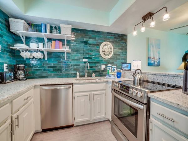Bradenton Beach Charming One Bedroom Vacation Condo