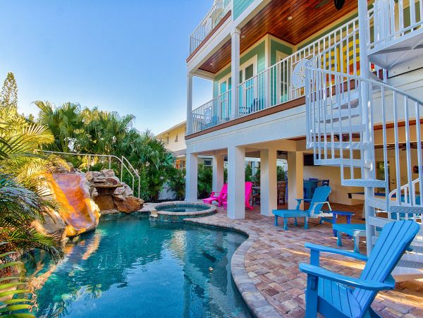 Bradenton Beach 4 Bedroom Vacation Getaway Pool &. Sleeps 12
