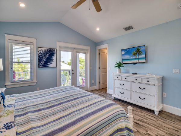 Bradenton Beach 4 Bedroom Vacation Getaway Pool &. Sleeps 12