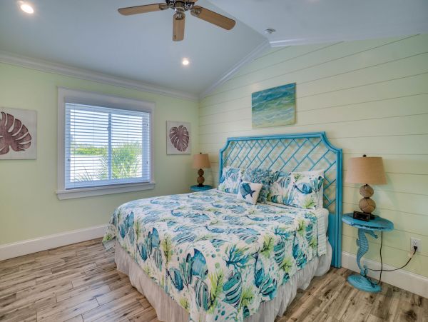 Bradenton Beach 4 Bedroom Vacation Getaway Pool &. Sleeps 12