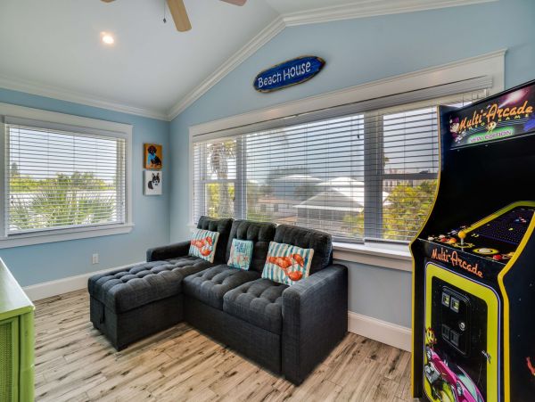 Bradenton Beach 4 Bedroom Vacation Getaway Pool &. Sleeps 12