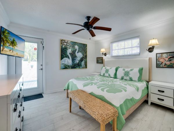 Holmes Beach Vacation Rental with Heated Pool - Anna Maria Island Coastal Escape
