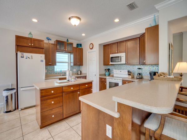 Holmes Beach Vacation Home Two Bedrooms Short Walk to Beach